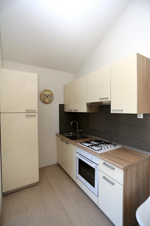Apartments La Mirage Pirovac Exterior photo
